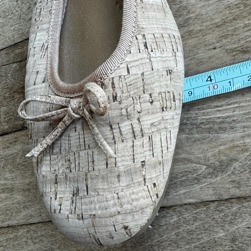 BORN Brin Ballerina Brin Flat Natural Cork Slip Ons Size 10 EUC - Picture 11 of 14
